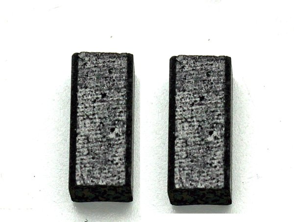 RC-112P21 Kohlebürsten Paar, Kohlen 6,3x6,3x15mm für Verwendung in Schwingschleifer Bosch P21